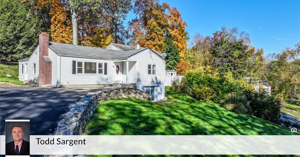 8 Willow Rd, New Milford, CT 06776