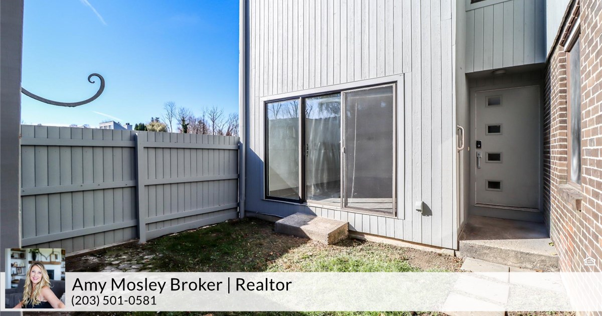 13 Outpost Ln, Ridgefield, CT 06877