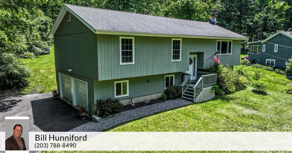 6 Candleview Dr, Sherman, CT 06784